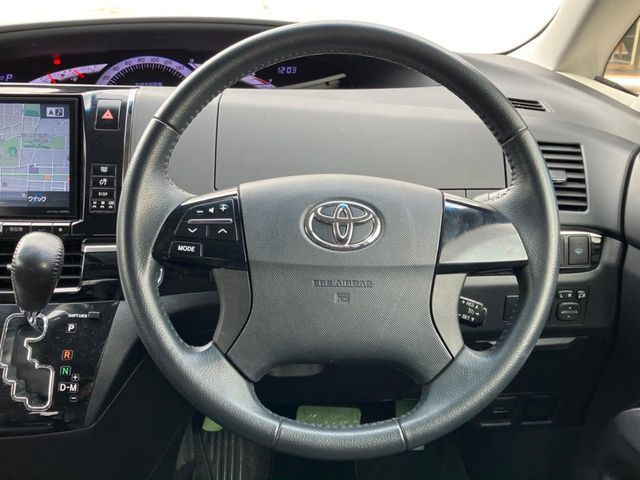 TOYOTA ESTIMA 2013 Image 31