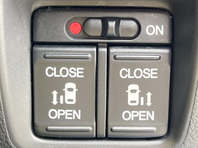 HONDA N BOX CUSTOM 2017 Image 31