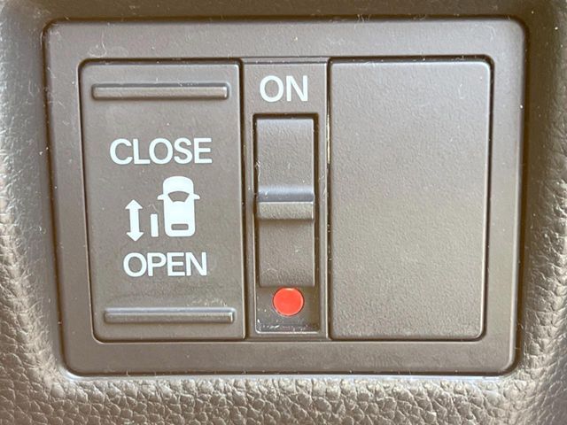 HONDA N BOX CUSTOM 2019 Image 31