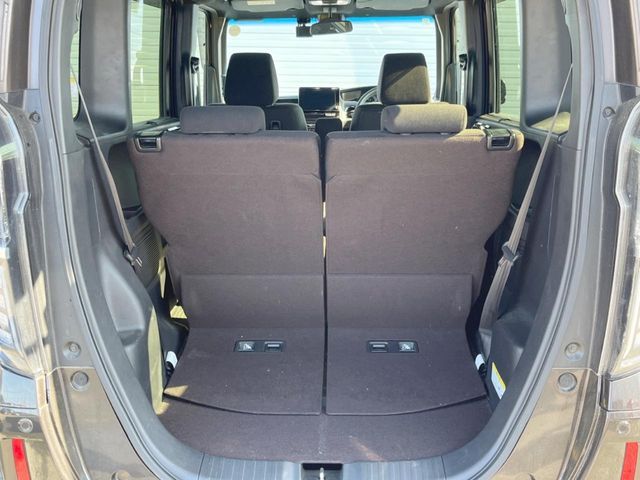 HONDA N BOX CUSTOM 2019 Image 31