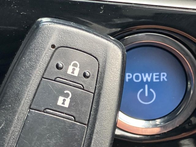 TOYOTA PRIUS 2017 Image 31