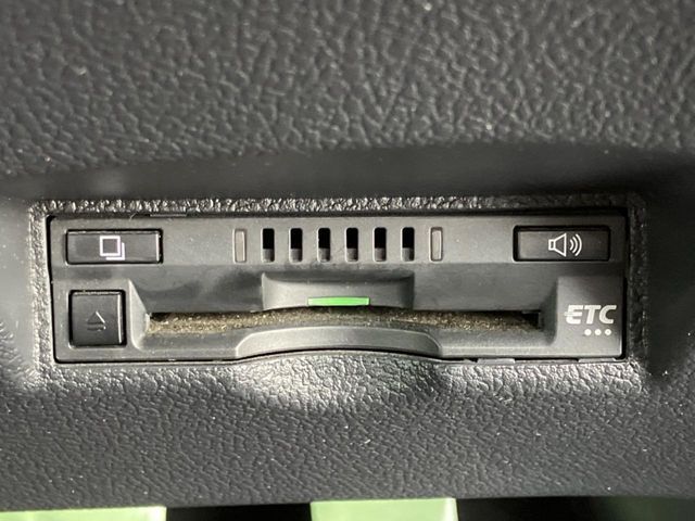 TOYOTA PRIUS 2017 Image 31