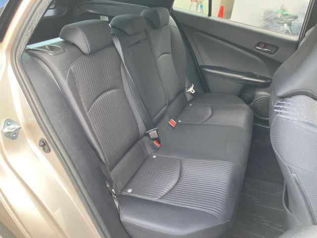 TOYOTA PRIUS 2017 Image 31