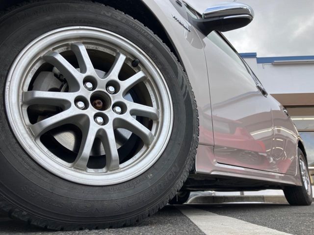 TOYOTA PRIUS 2017 Image 31