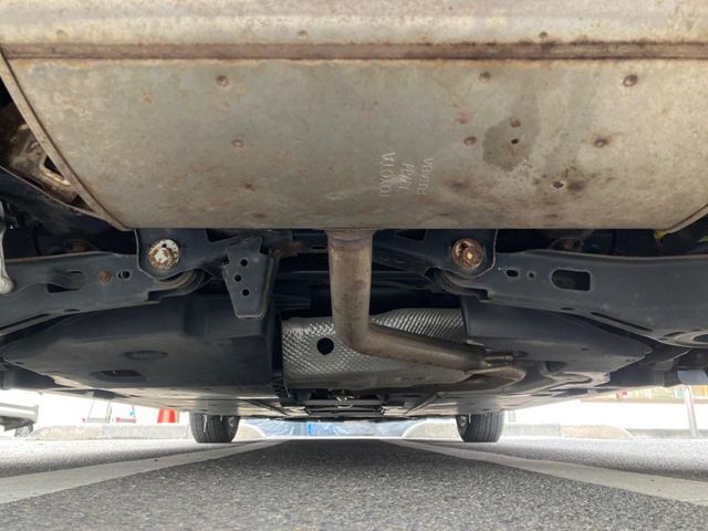 TOYOTA PRIUS 2017 Image 31