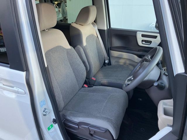 HONDA N BOX 2017 Image 31