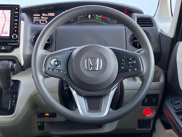 HONDA N BOX 2017 Image 31