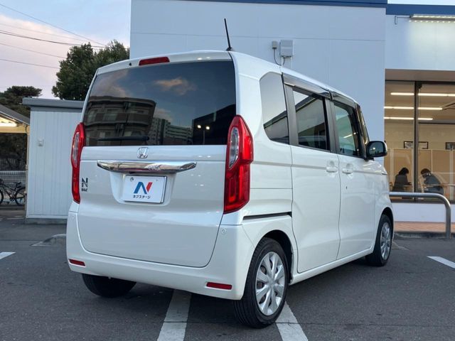 HONDA N BOX 2017 Image 31