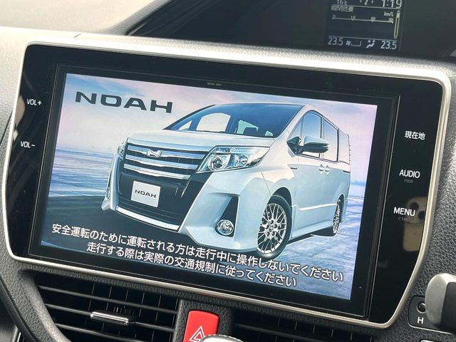 TOYOTA NOAH 2017 Image 31