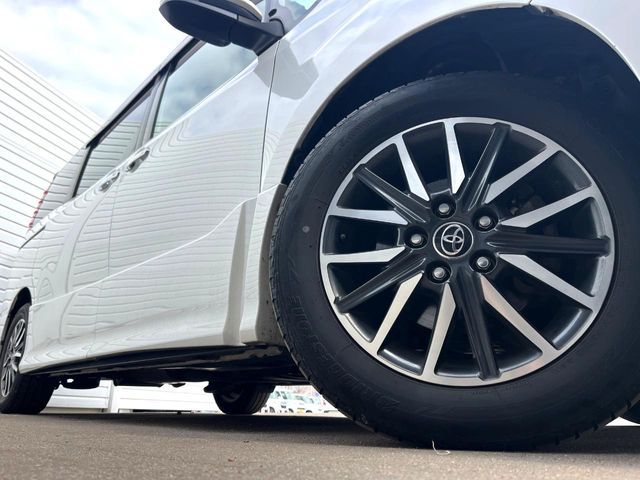 TOYOTA NOAH 2017 Image 31