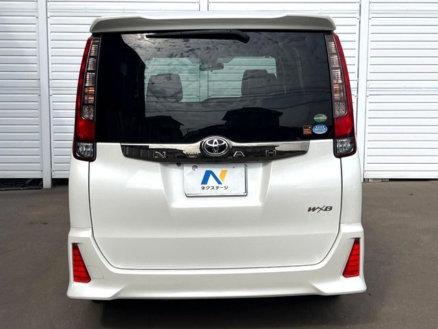 TOYOTA NOAH 2017 Image 31