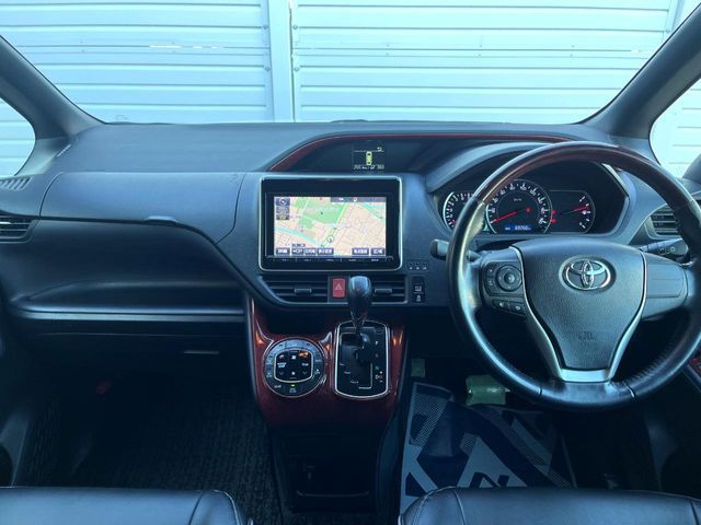 TOYOTA NOAH 2014 Image 31