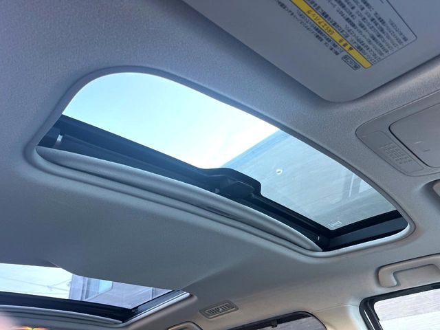 TOYOTA NOAH 2014 Image 31