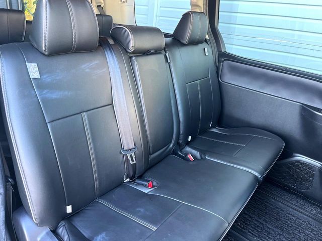 TOYOTA NOAH 2014 Image 31