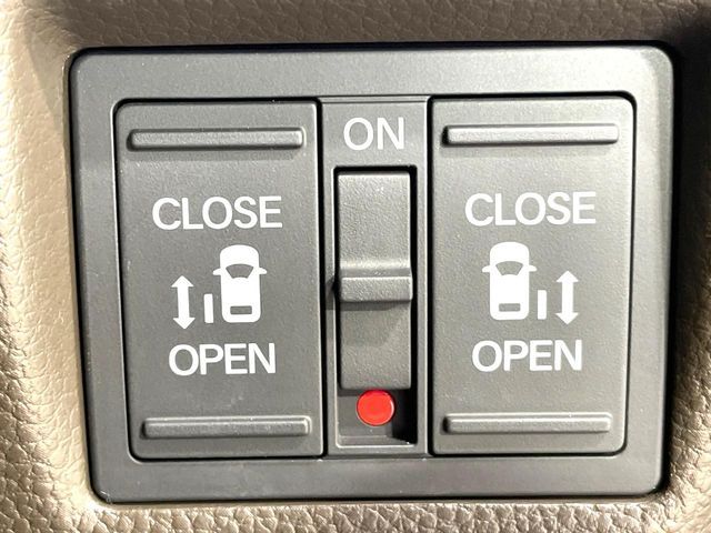 HONDA N BOX 2022 Image 31