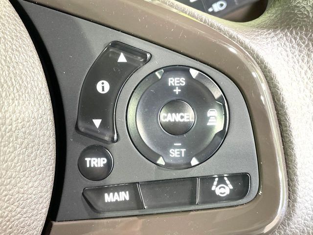 HONDA N BOX 2022 Image 31