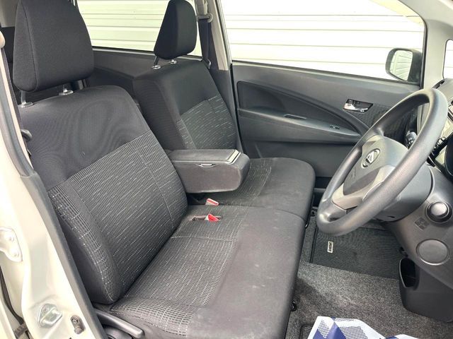 DAIHATSU MOVE CUSTOM 2013 Image 31