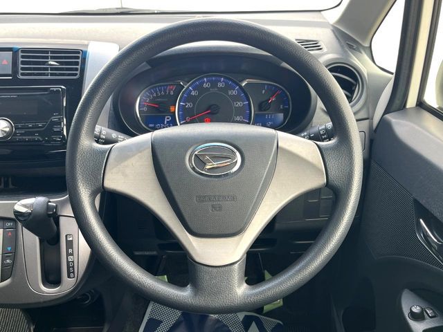 DAIHATSU MOVE CUSTOM 2013 Image 31