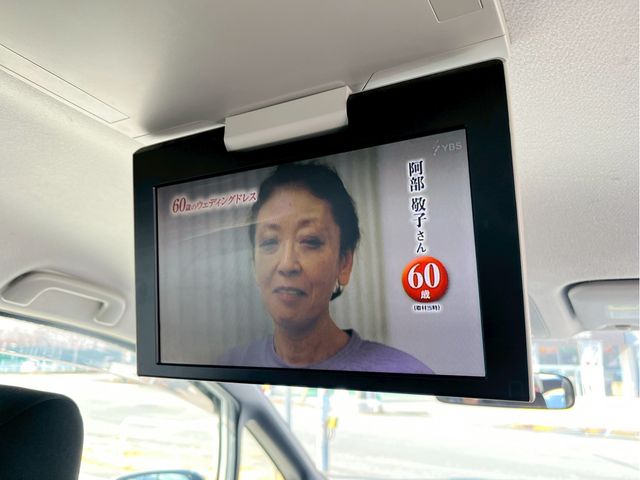 TOYOTA VOXY 2015 Image 31