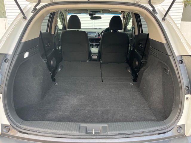 HONDA VEZEL HYBRID 2015 Image 31