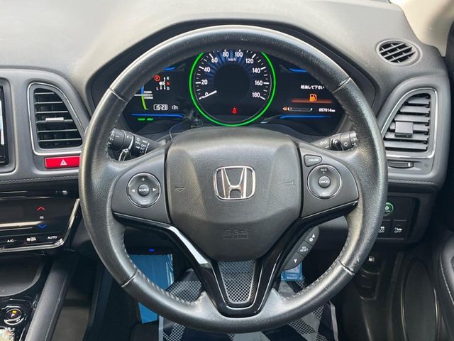 HONDA VEZEL HYBRID 2015 Image 31