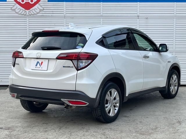 HONDA VEZEL HYBRID 2015 Image 31