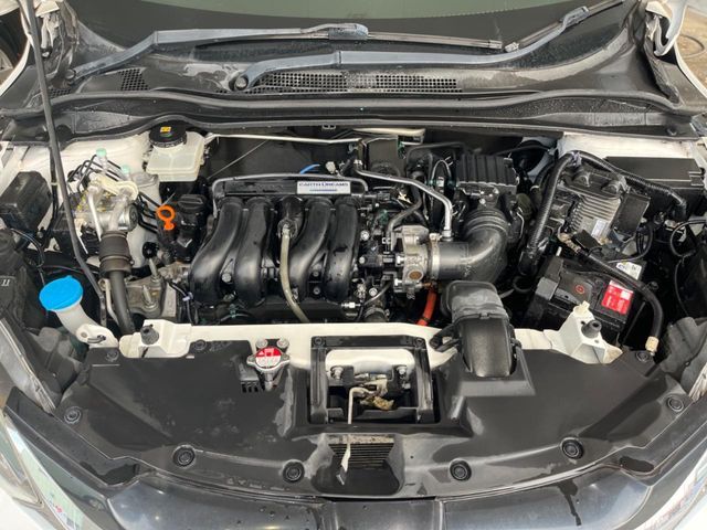 HONDA VEZEL HYBRID 2015 Image 31