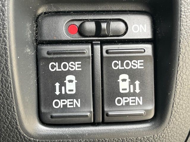 HONDA N BOX CUSTOM 2015 Image 31