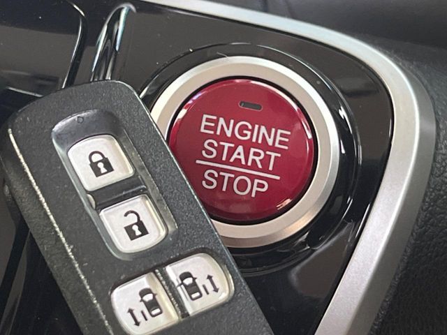 HONDA N BOX CUSTOM 2015 Image 31