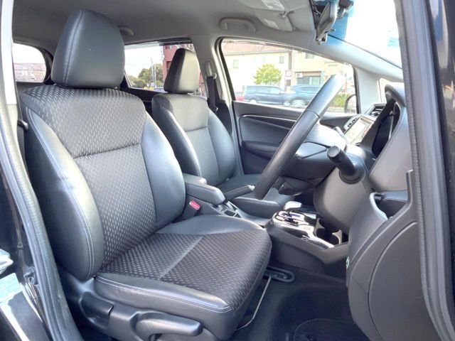 HONDA FIT HYBRID 2015 Image 31