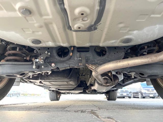 TOYOTA HARRIER 2WD 2014 Image 31