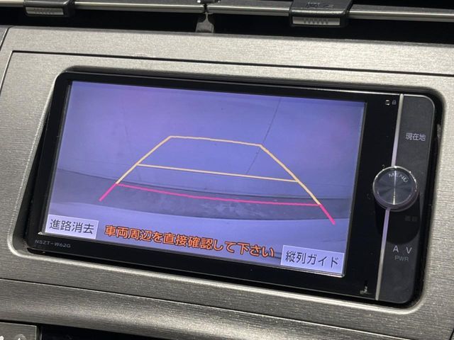 TOYOTA PRIUS 2012 Image 31