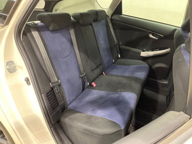 TOYOTA PRIUS 2012 Image 31