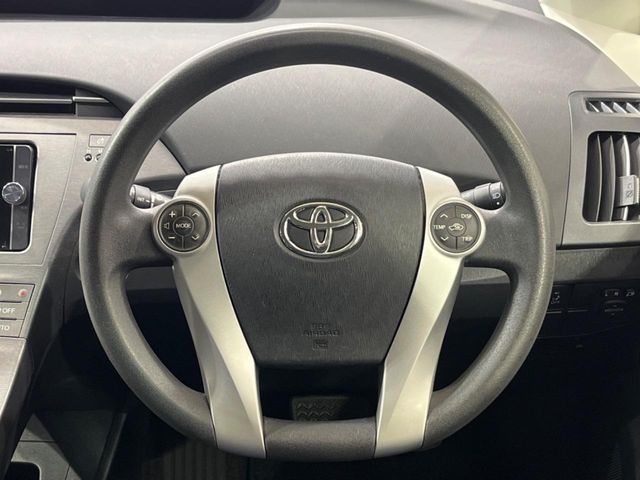 TOYOTA PRIUS 2012 Image 31