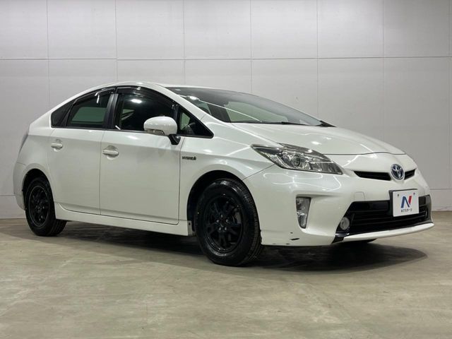 TOYOTA PRIUS 2012 Image 31