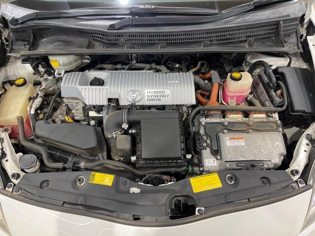 TOYOTA PRIUS 2012 Image 31