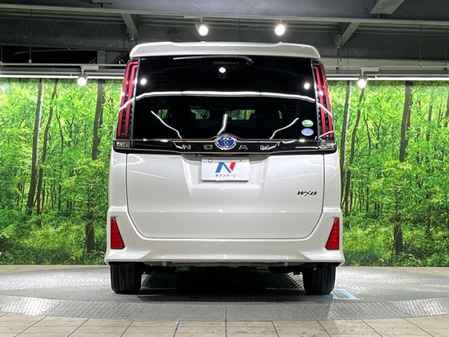 TOYOTA NOAH 2018 Image 31