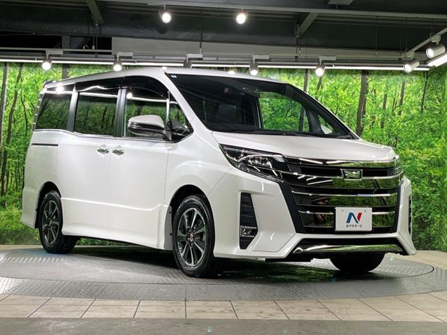 TOYOTA NOAH 2018 Image 31