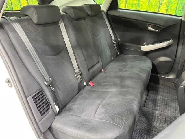 TOYOTA PRIUS 2015 Image 31