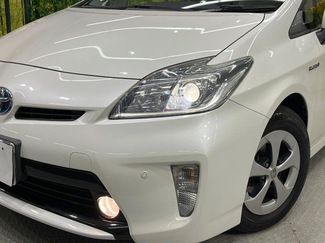 TOYOTA PRIUS 2015 Image 31