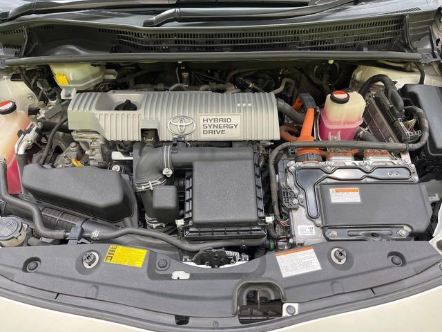 TOYOTA PRIUS 2015 Image 31