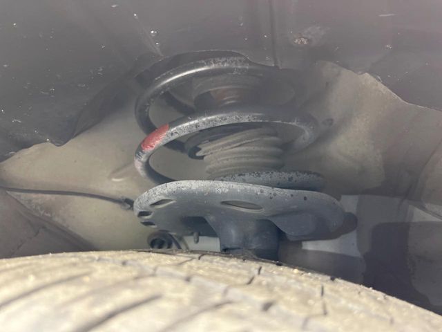 TOYOTA PRIUS 2015 Image 31