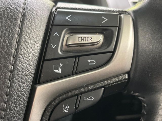 TOYOTA LANDCRUISER PRADO 2023 Image 31