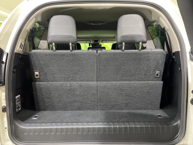 TOYOTA LANDCRUISER PRADO 2023 Image 31