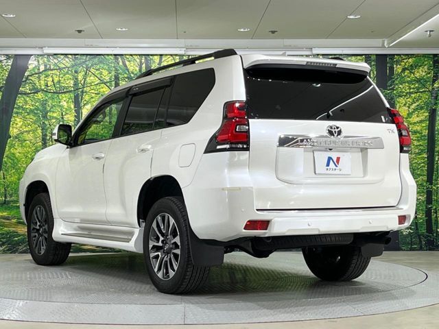 TOYOTA LANDCRUISER PRADO 2023 Image 31