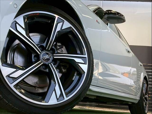 AUDI A4 2023 Image 31