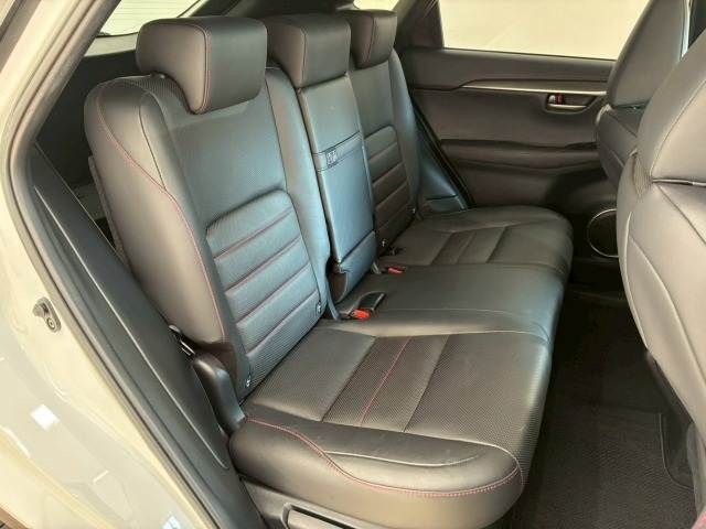 TOYOTA LEXUS NX200T 2016 Image 31