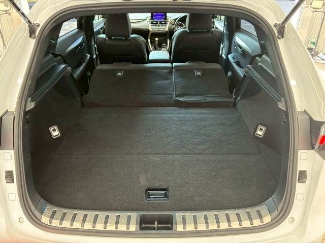 TOYOTA LEXUS NX200T 2016 Image 31