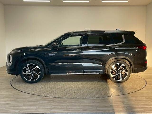 MITSUBISHI OUTLANDER PHEV 2023 Image 31