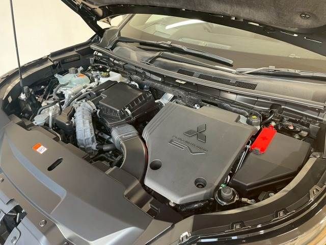 MITSUBISHI OUTLANDER PHEV 2023 Image 31